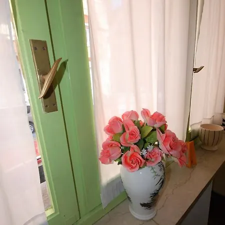 Apartment Sweet Talucchi *