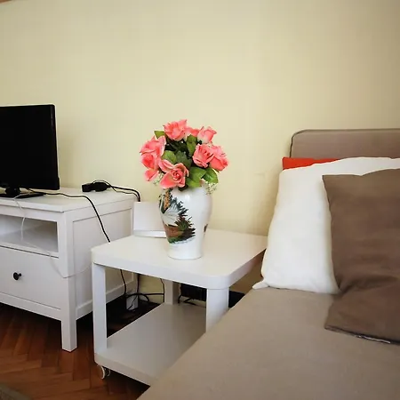 Sweet Talucchi Apartment